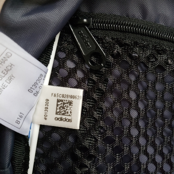 SOLD Adidas Mini Backpack - Picture 11 of 13